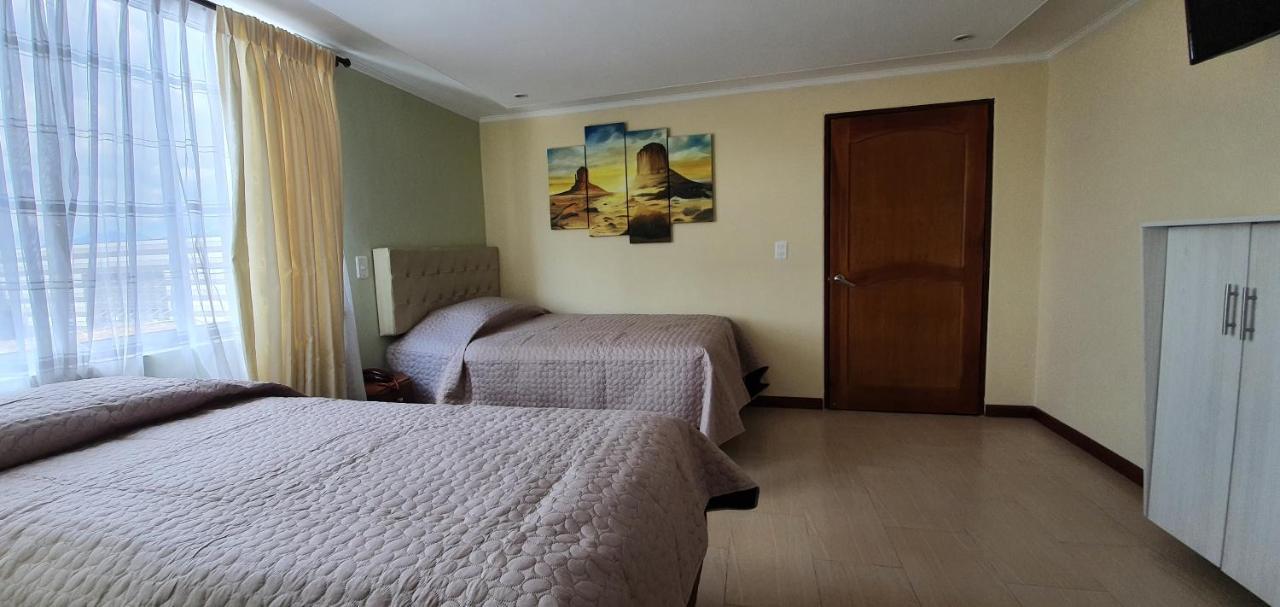 Hotel Dubai 马尼萨莱斯 外观 照片